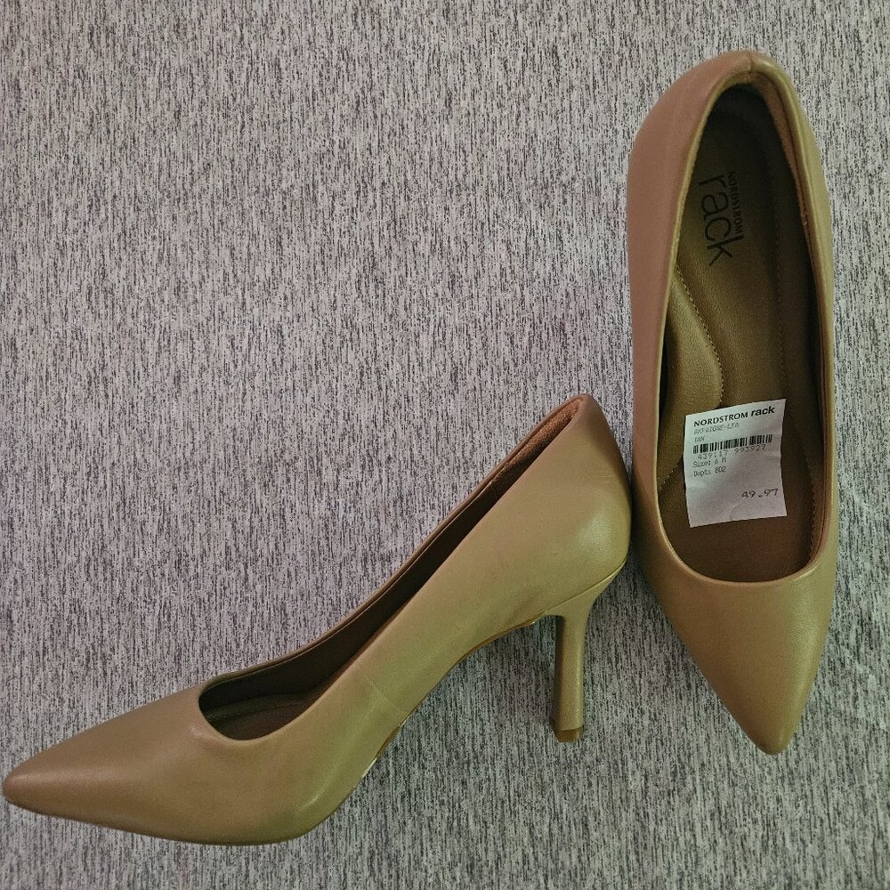 NWT Nordstrom Rack nude heels
